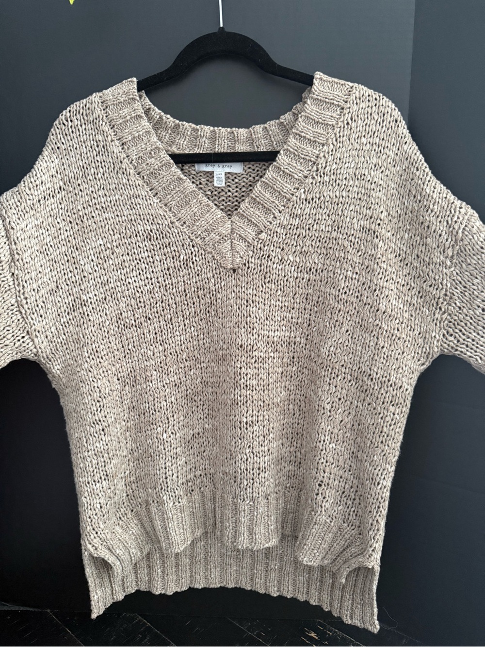 Cozy V-Neck Chunky Knit Sweater in Taupe